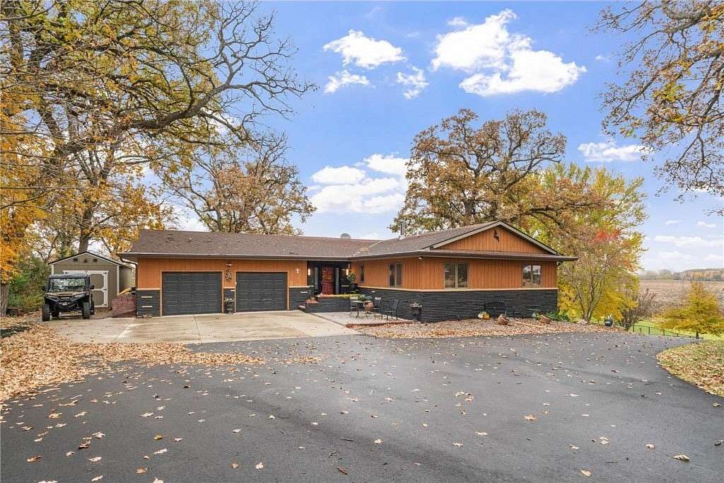 5.35 Acres of Residential Land with Home for Sale in Albert Lea, Minnesota