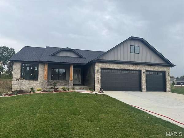 2 Acres of Residential Land with Home for Sale in Maryville, Illinois