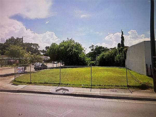 0.1 Acres of Mixed-Use Land for Sale in Miami, Florida