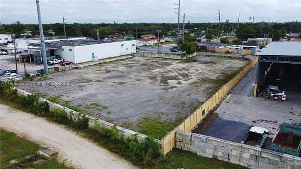 0.99 Acres of Commercial Land for Lease in Miami, Florida