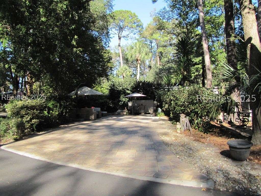 1.12 Acres of Residential Land for Sale in Hilton Head Island, South Carolina