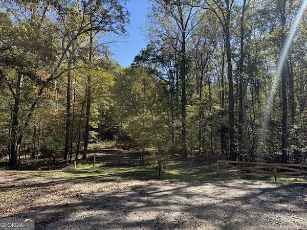2.65 Acres of Residential Land for Sale in Comer, Georgia