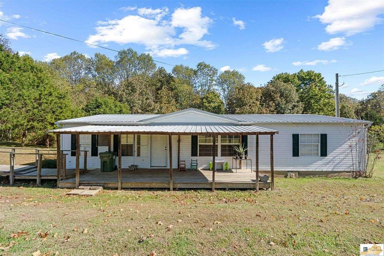 5.15 Acres of Residential Land with Home for Sale in Magnolia, Kentucky