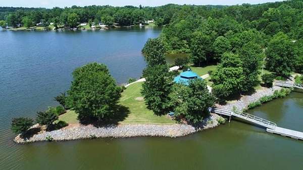 1.29 Acres of Residential Land for Sale in Hodges, South Carolina