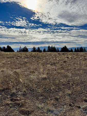 1.7 Acres of Residential Land for Sale in Chiloquin, Oregon