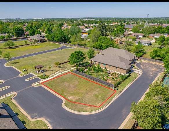 0.1 Acres of Residential Land for Sale in Midwest City, Oklahoma