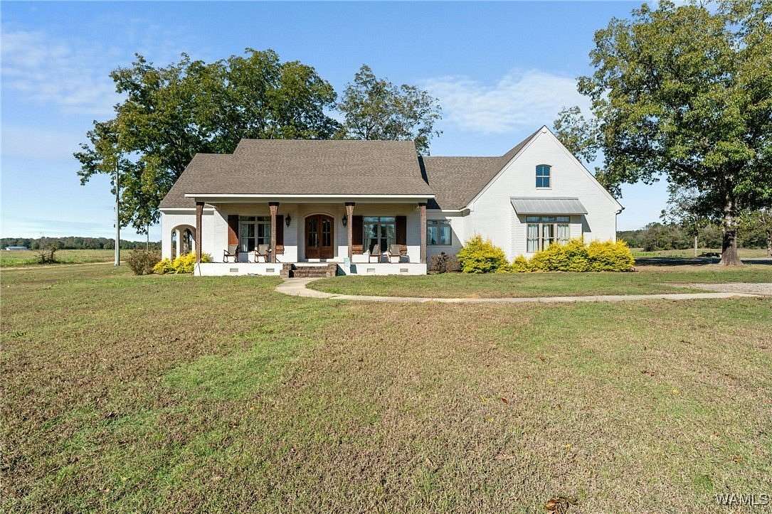 1.88 Acres of Residential Land with Home for Sale in Fayette, Alabama