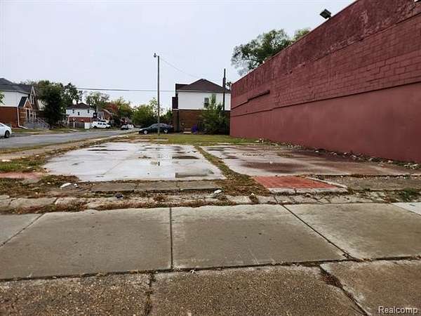 0.09 Acres of Commercial Land for Sale in Detroit, Michigan