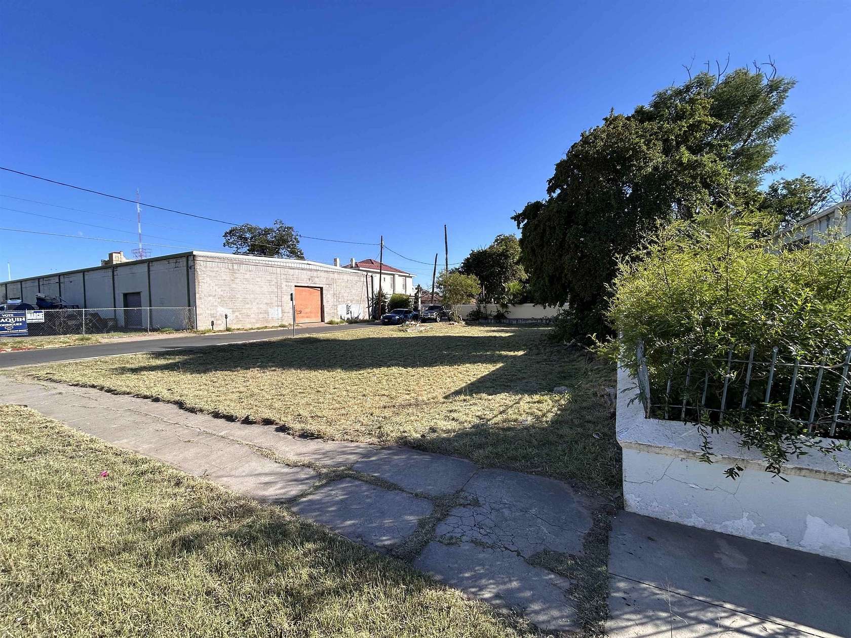 0.14 Acres of Commercial Land for Sale in Laredo, Texas