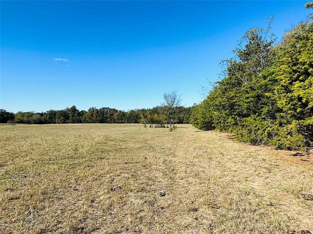 22.1 Acres of Recreational Land & Farm for Sale in Dike, Texas