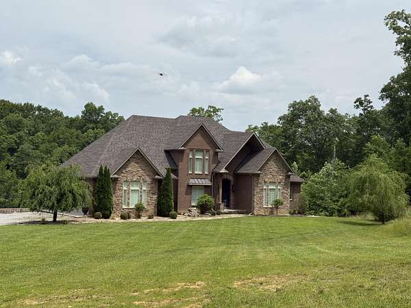 4 Acres of Residential Land with Home for Sale in Jamestown, Kentucky