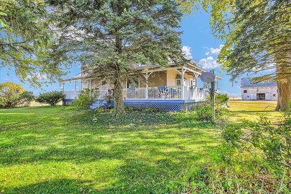 2 Acres of Residential Land with Home for Sale in Ivesdale, Illinois