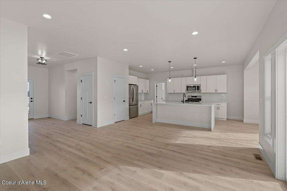 10 Acres of Land with Home for Sale in Plummer, Idaho