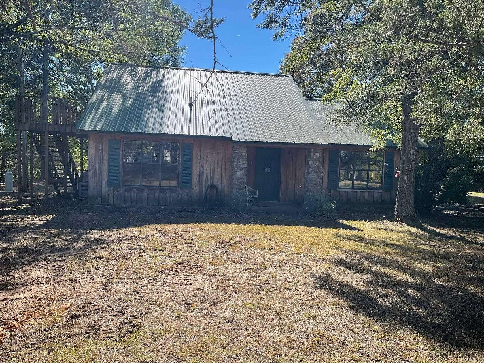 2 Acres of Residential Land with Home for Sale in Greers Ferry, Arkansas