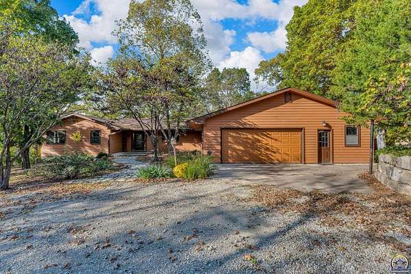 7.66 Acres of Residential Land with Home for Sale in Berryton, Kansas