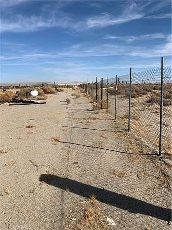 10 Acres of Land for Sale in Adelanto, California