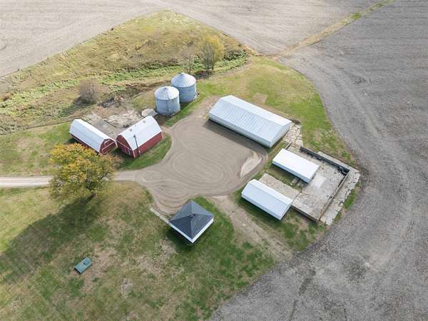 5 Acres of Land for Sale in Earlville, Iowa