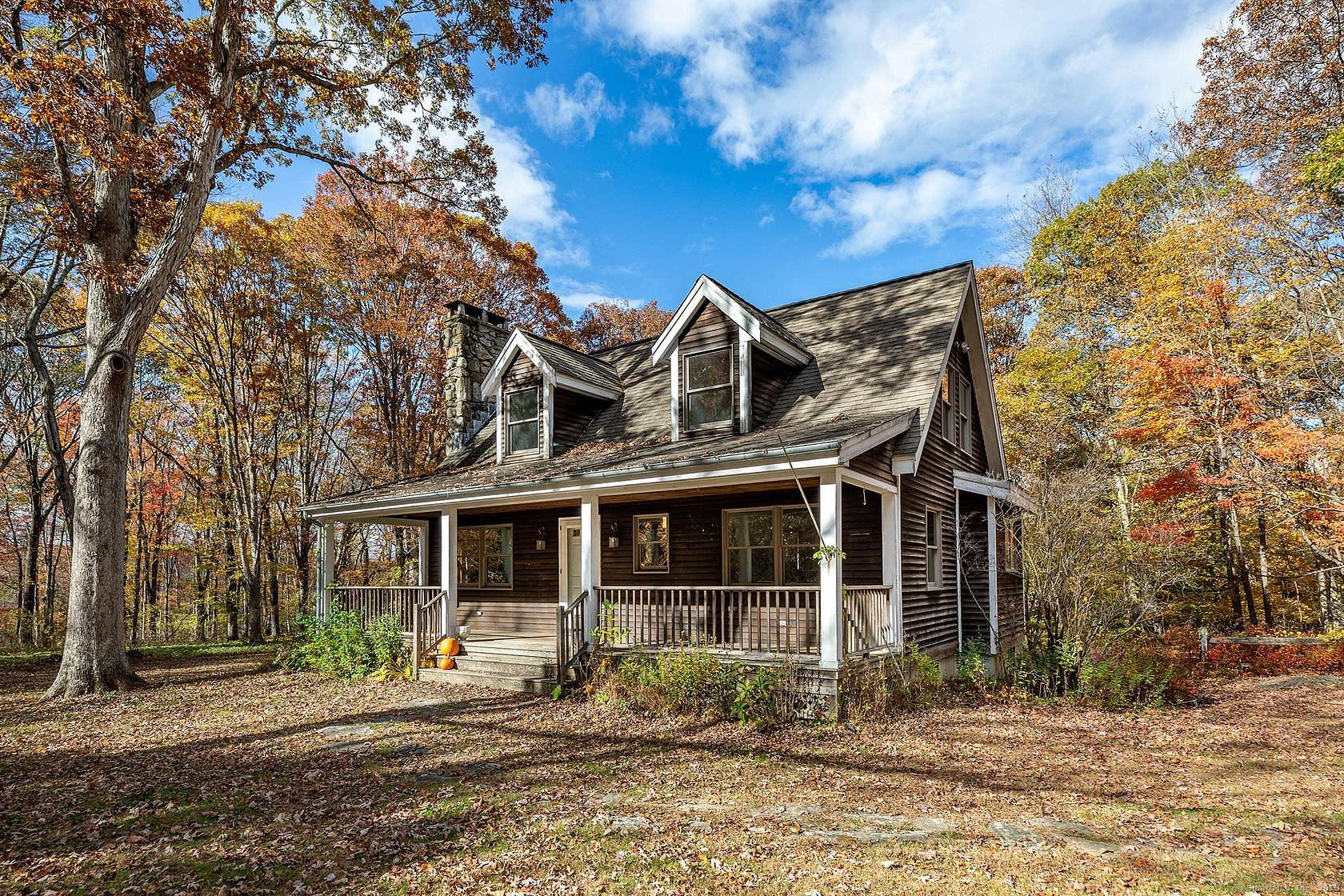 4.67 Acres of Residential Land with Home for Sale in Washington, Connecticut