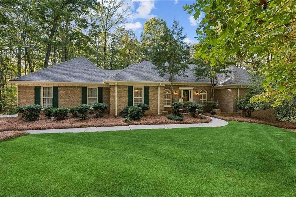 2.16 Acres of Residential Land with Home for Sale in Snellville, Georgia