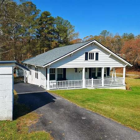 2.4 Acres of Land with Home for Lease in Chattahoochee Hills, Georgia