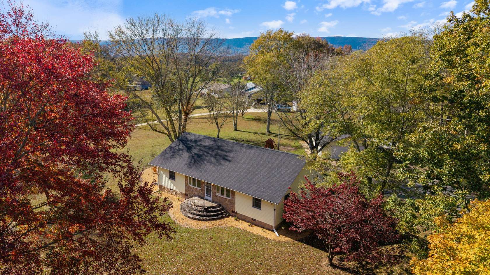 2 Acres of Residential Land with Home for Sale in Whitwell, Tennessee