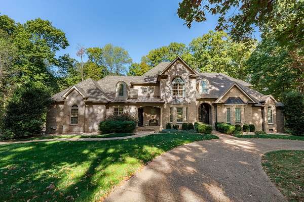 6.52 Acres of Residential Land with Home for Sale in Greenbrier, Tennessee