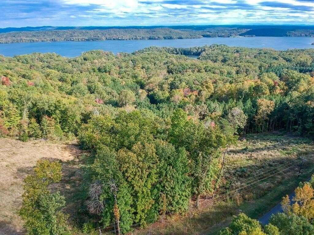 1.5 Acres of Residential Land for Sale in Spring City, Tennessee