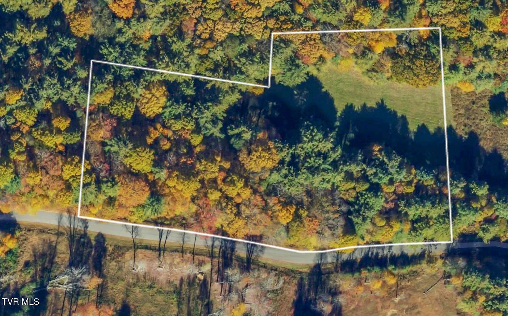 4 Acres of Residential Land for Sale in Mountain City, Tennessee