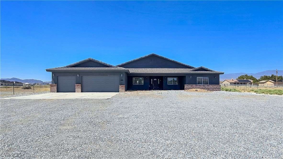 2.3 Acres of Residential Land with Home for Sale in Pahrump, Nevada