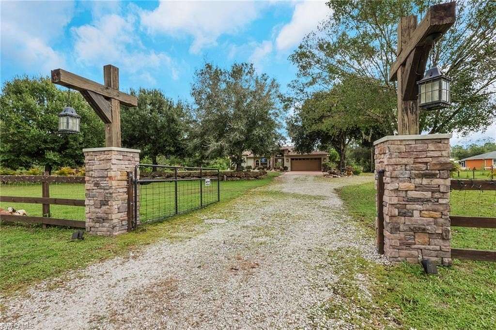 2.27 Acres of Residential Land with Home for Sale in Naples, Florida