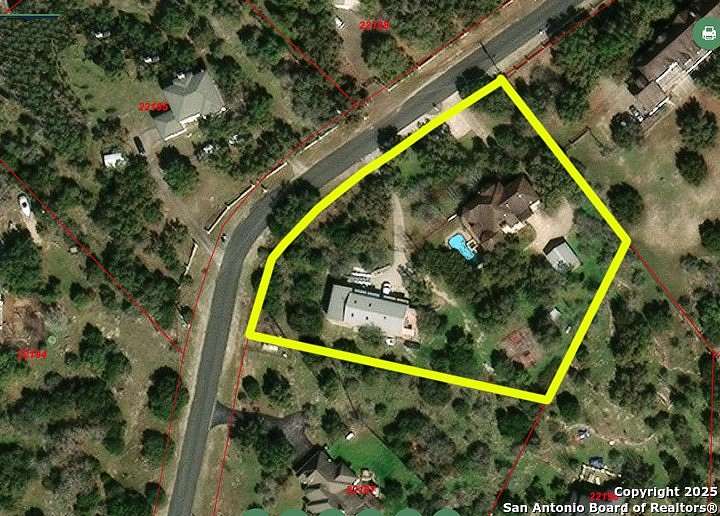 1.7 Acres of Residential Land with Home for Sale in Fair Oaks Ranch, Texas
