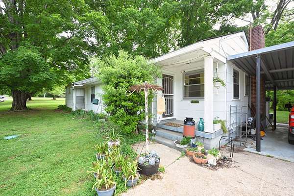 2 Acres of Residential Land with Home for Sale in Goodlettsville, Tennessee