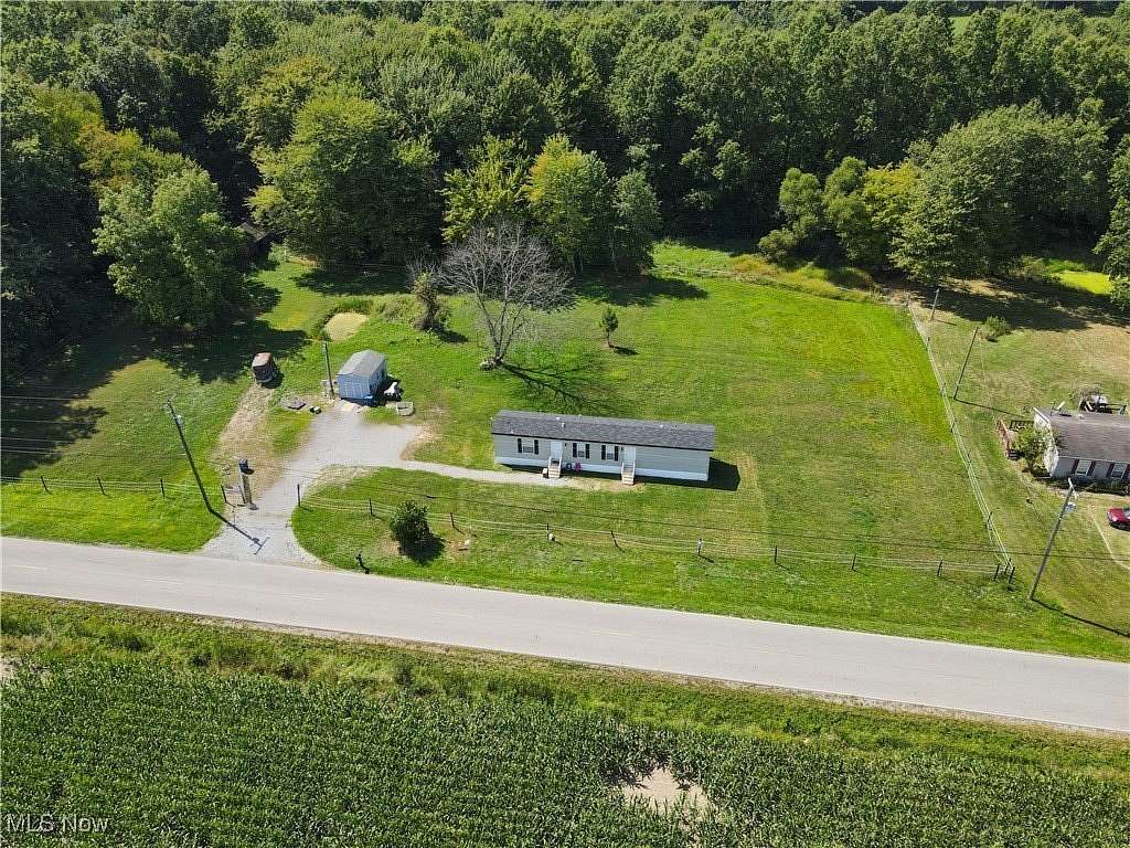 9 Acres of Residential Land with Home for Sale in Salem, Ohio