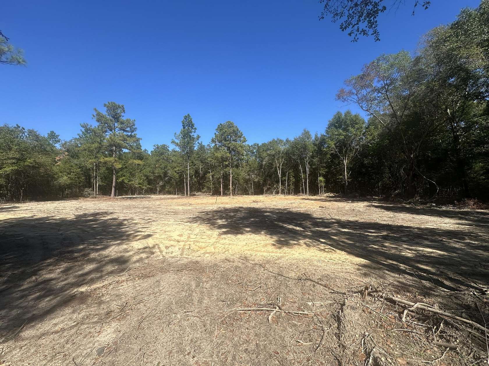 2 Acres of Residential Land for Sale in DeFuniak Springs, Florida