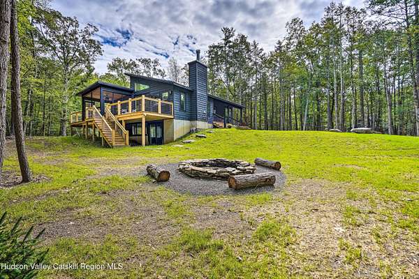 2.45 Acres of Residential Land with Home for Sale in Saugerties, New York