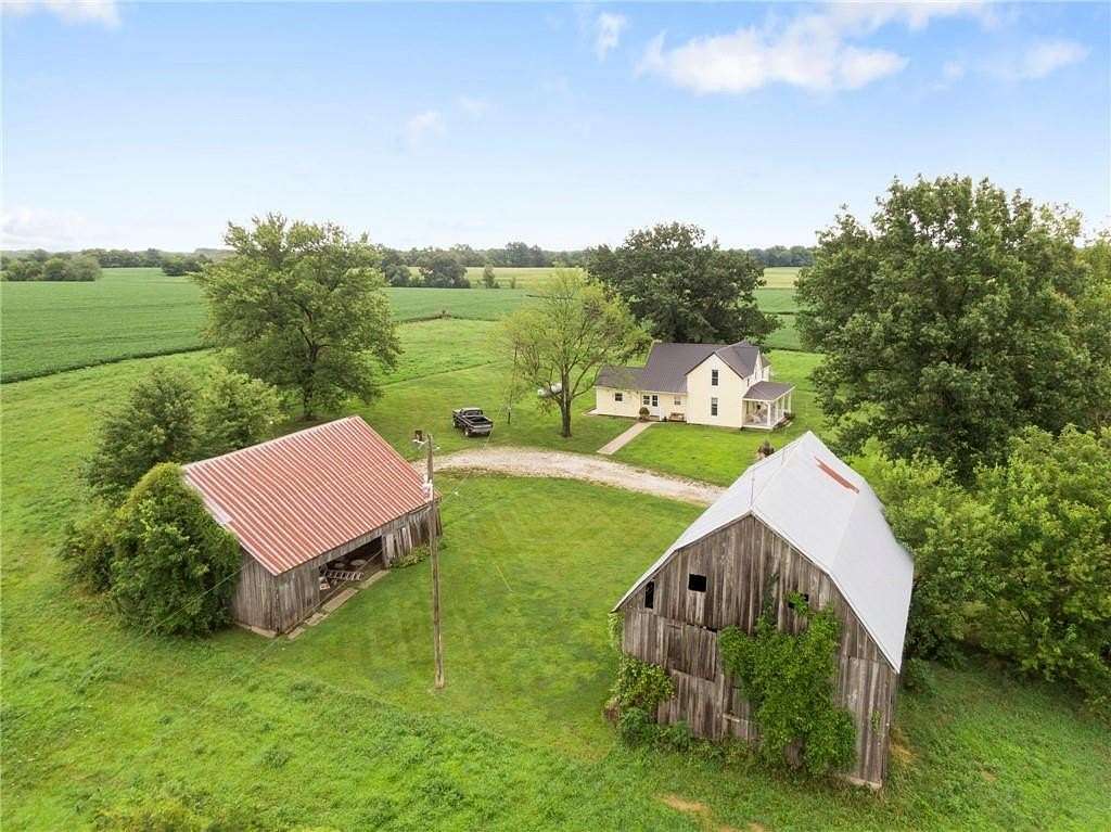 7 Acres of Land with Home for Sale in Sweet Springs, Missouri