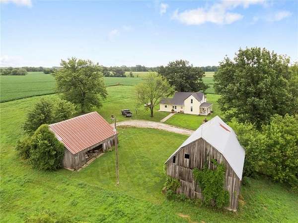 7 Acres of Land with Home for Sale in Sweet Springs, Missouri