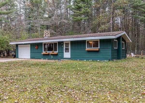 3.9 Acres of Residential Land with Home for Sale in Hazelhurst, Wisconsin