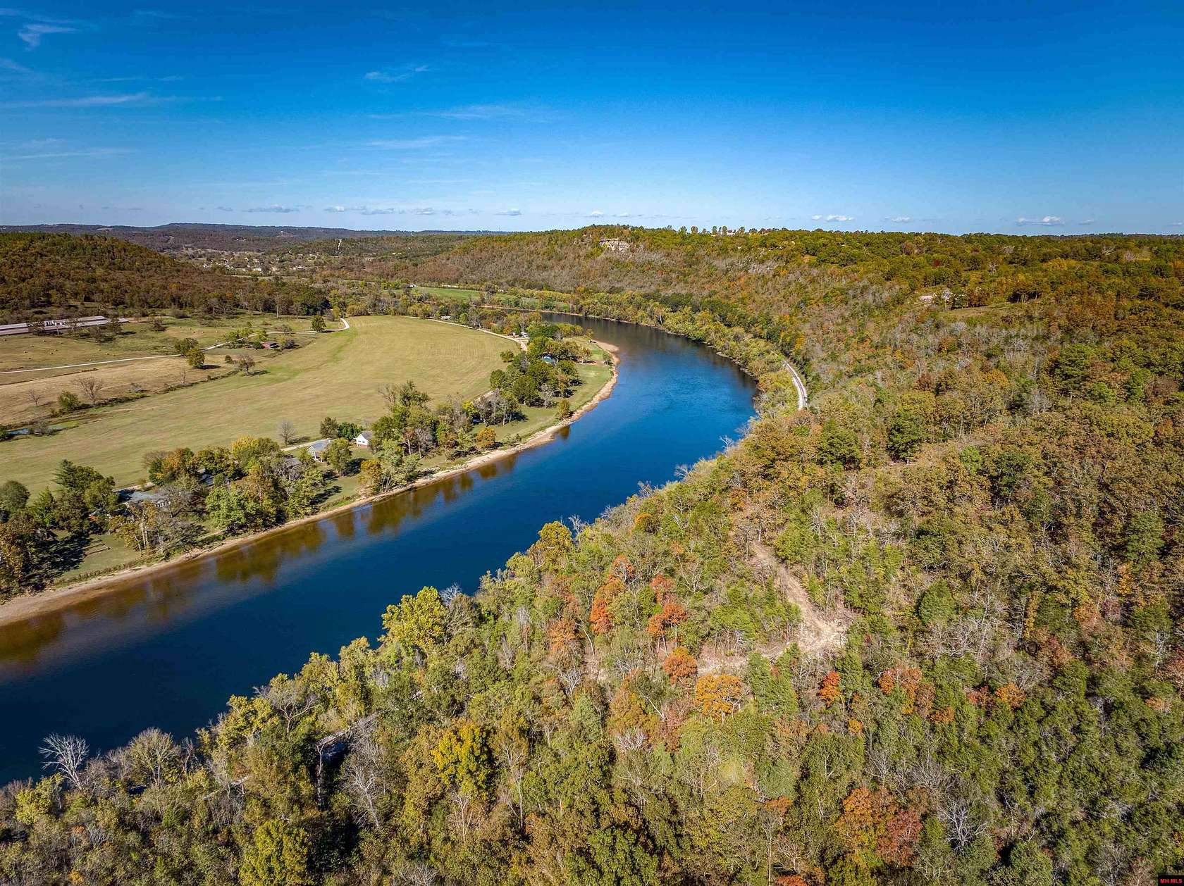 3.18 Acres of Residential Land with Home for Sale in Norfork, Arkansas