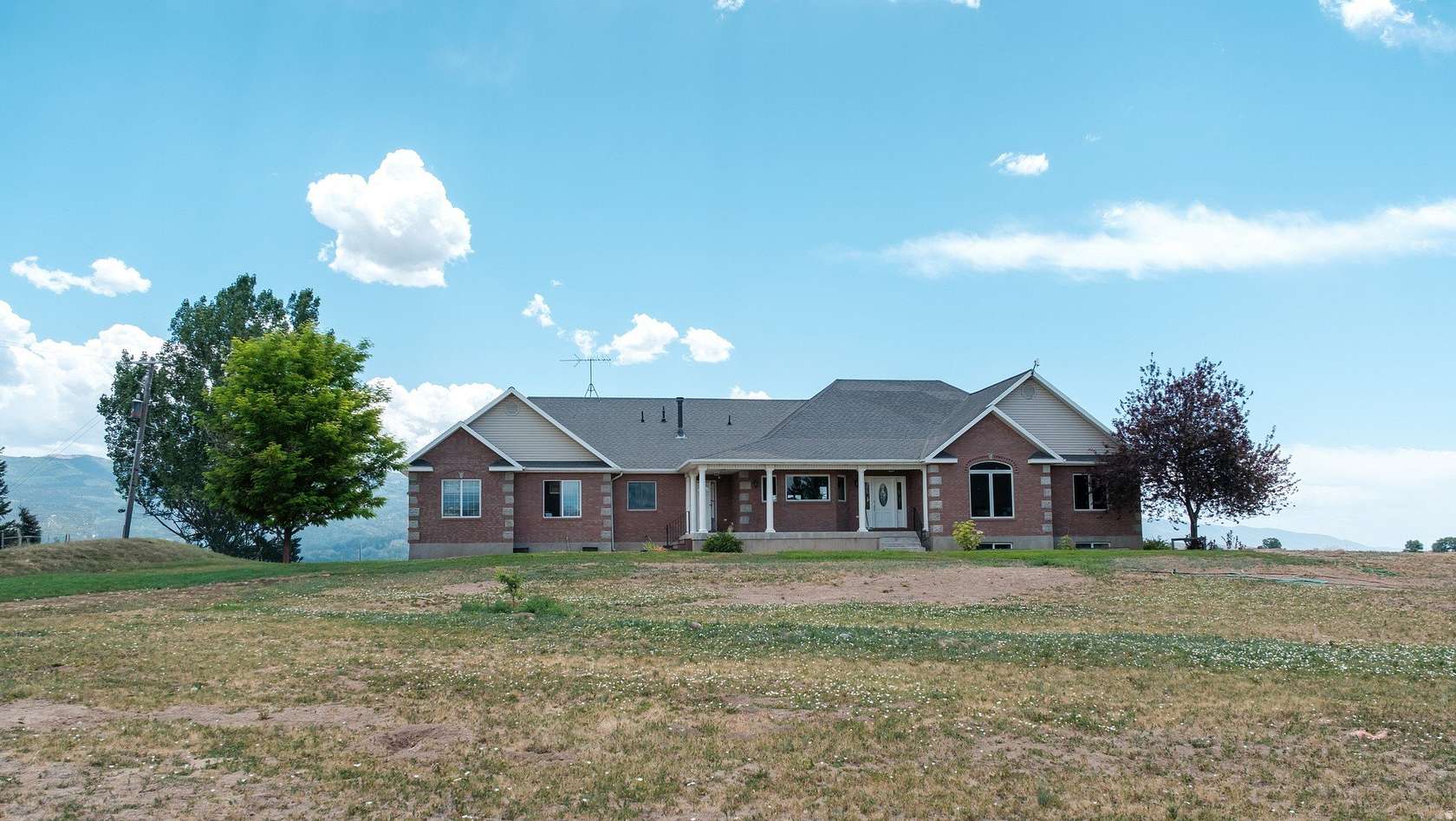 19 Acres of Land with Home for Sale in Mount Pleasant, Utah