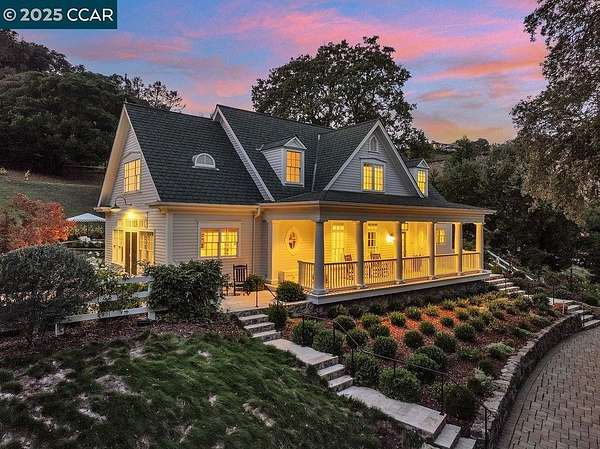 2.45 Acres of Residential Land with Home for Sale in Lafayette, California