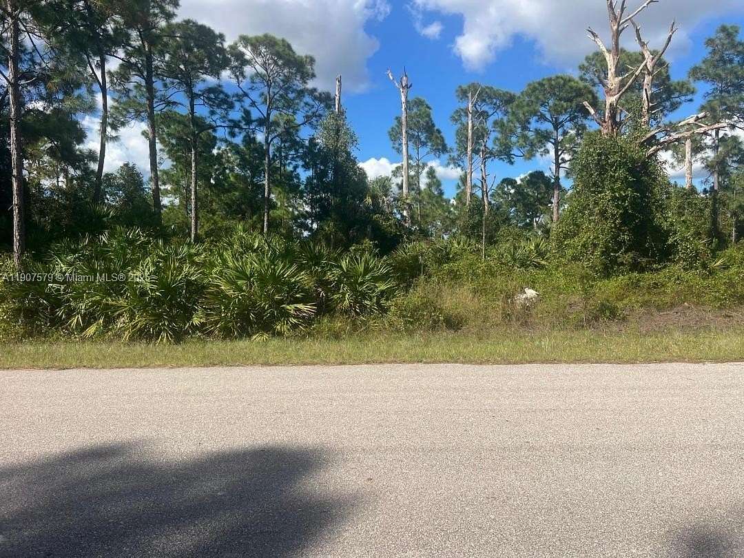 0.75 Acres of Residential Land for Sale in Lehigh Acres, Florida