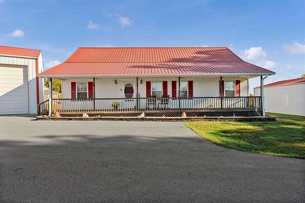 5.28 Acres of Land with Home for Sale in Franklin, Kentucky