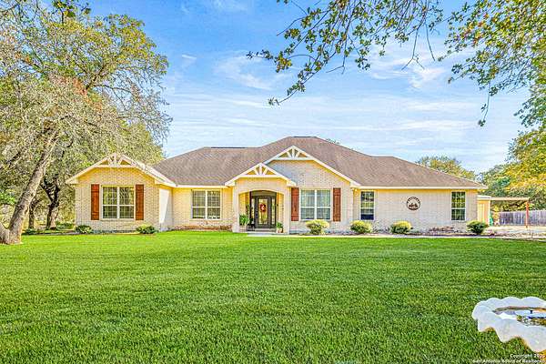 5 Acres of Residential Land with Home for Sale in Floresville, Texas