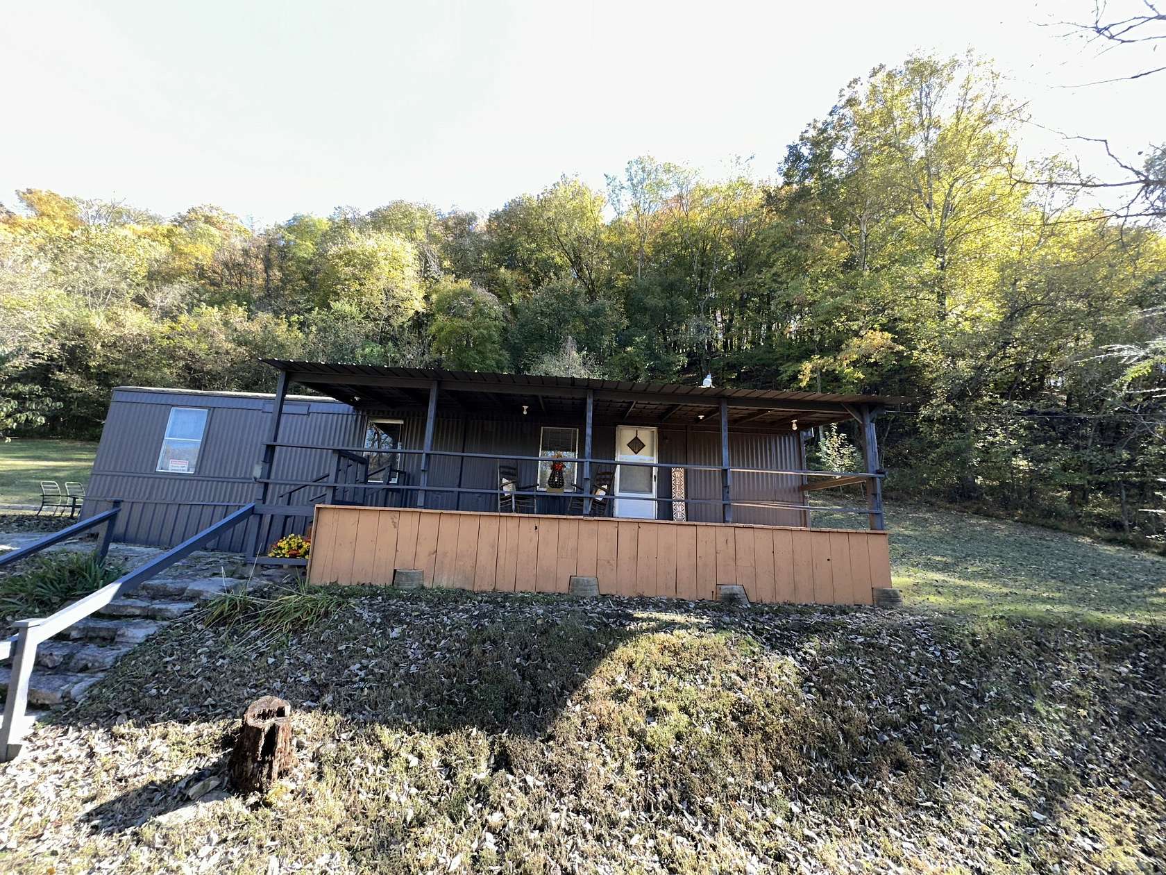 1.55 Acres of Land with Home for Sale in Carthage, Tennessee