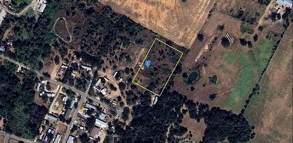 1.38 Acres of Land for Sale in Elgin, Texas
