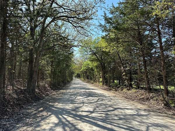 1.25 Acres of Residential Land for Sale in Gainesville, Texas