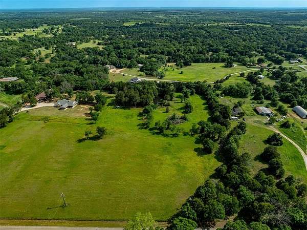 5 Acres of Land for Sale in Denison, Texas