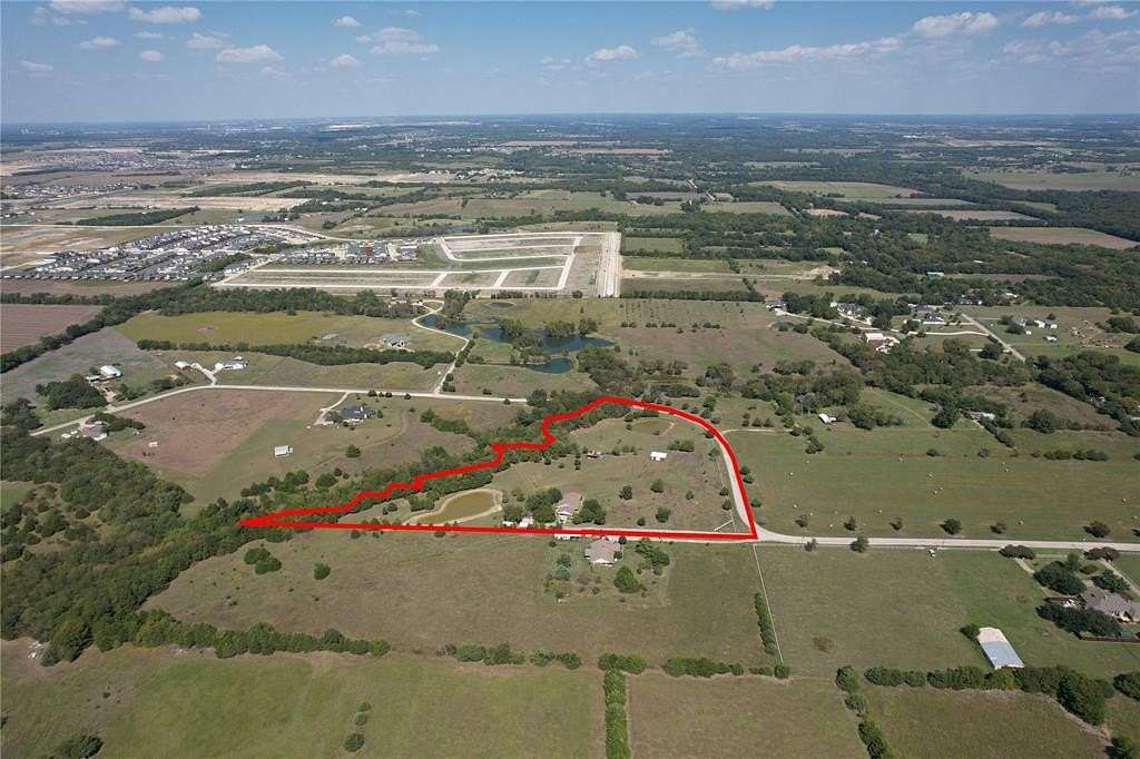 10 Acres of Mixed-Use Land for Sale in Princeton, Texas