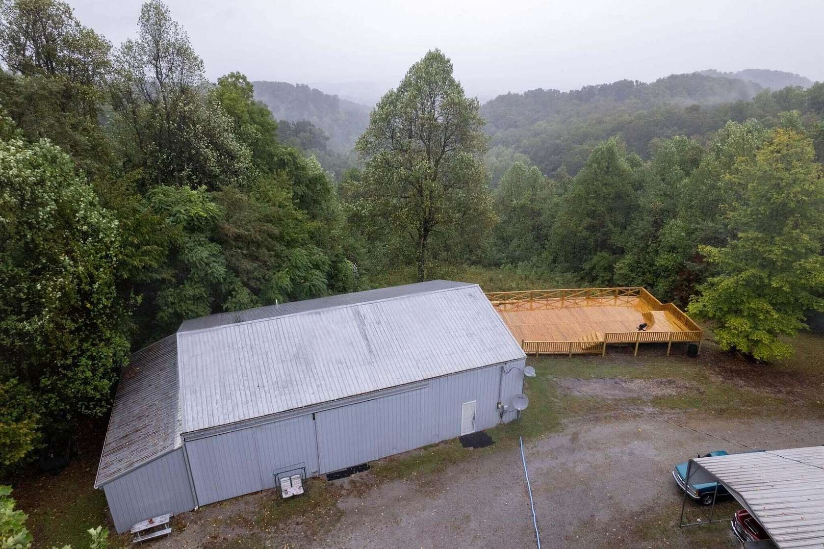 7.1 Acres of Land with Home for Sale in Stanford, Kentucky